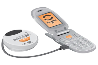Illustration for article titled Back-Up Pal Does Exactly that for Cell Phone Contacts